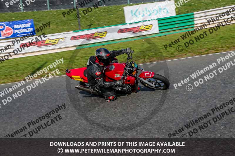 PJ Motorsport Photography 2018;enduro digital images;event digital images;eventdigitalimages;mallory park;mallory park photographs;mallory park trackday;mallory park trackday photographs;no limits trackdays;peter wileman photography;racing digital images;trackday digital images;trackday photos
